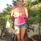 Kelly Madison in 'Dirty and Curvy'