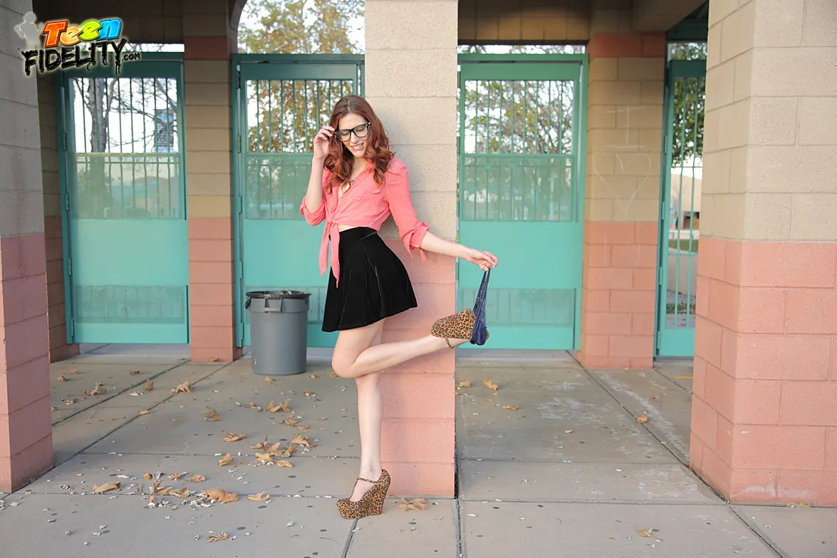 Ashlyn Molloy - Hot Girl On Campus | Picture (7)