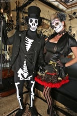 Kelly Madison - Day of the Dead | Picture (4)