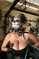 Kelly Madison - Day of the Dead | Picture (11)