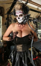 Kelly Madison - Day of the Dead | Picture (12)