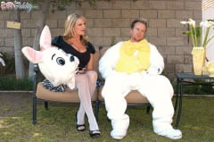 Kelly Madison - Easter Gathering | Picture (5)