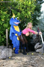 Kelly Madison - How To Blow Your Dragon | Picture (14)