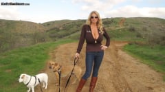 Kelly Madison - Titty Trecking | Picture (3)